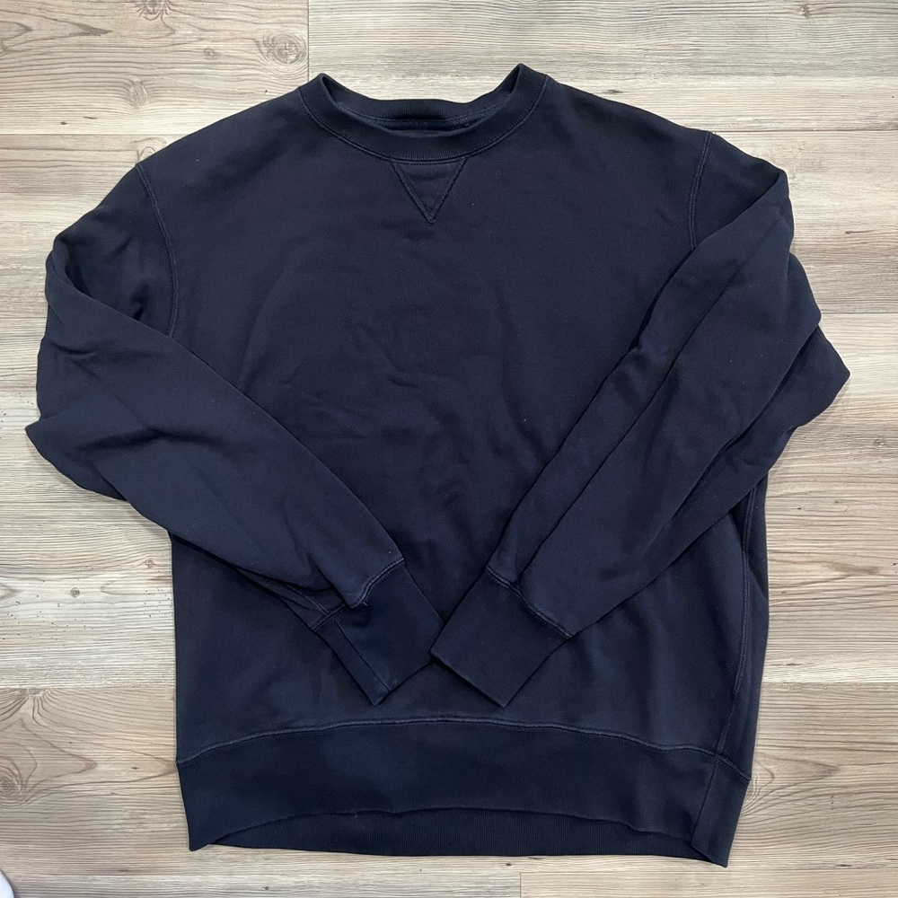 Uniqlo XL navy blue crew neck